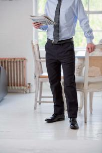 65/35 - chinobyxa med platt front - herr