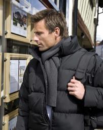 Klassisk tungstickad halsduk