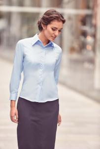 Långärmad, överlägset strykfri, damskjorta