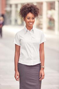 Kortärmad, överlägset strykfri, damskjorta